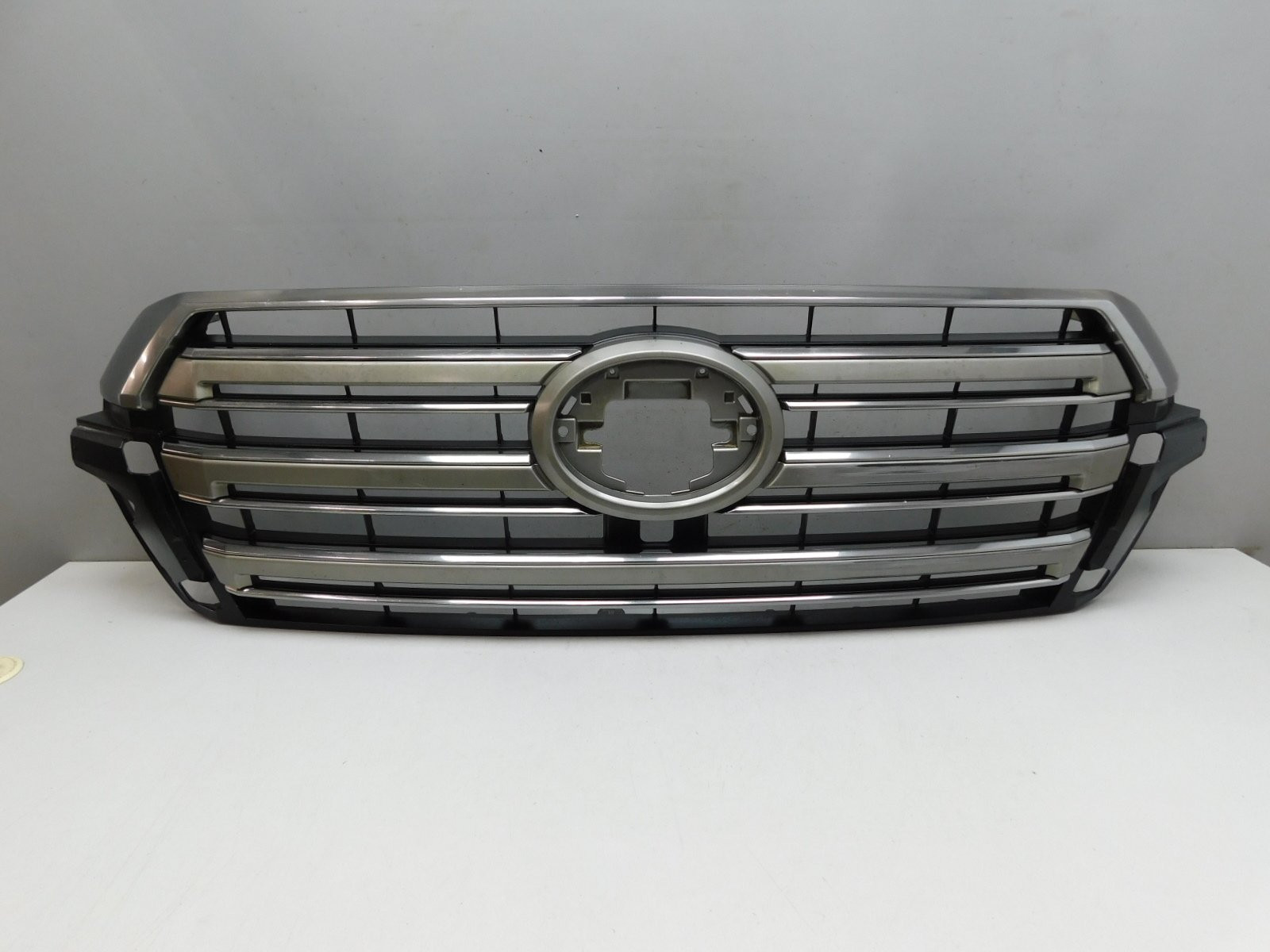 Решетка радиатора Toyota Land Cruiser (200) 2008>