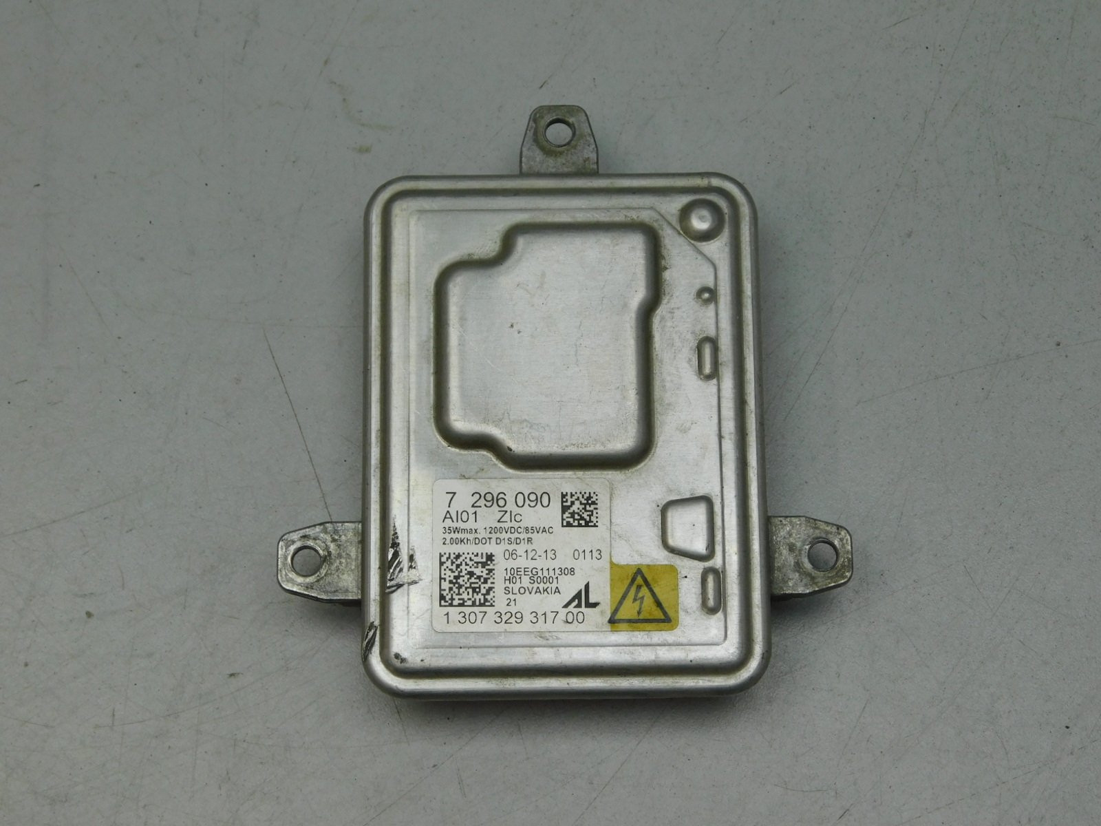 Блок розжига ксеноновой лампы BMW 5-серия F10/F11 2009>