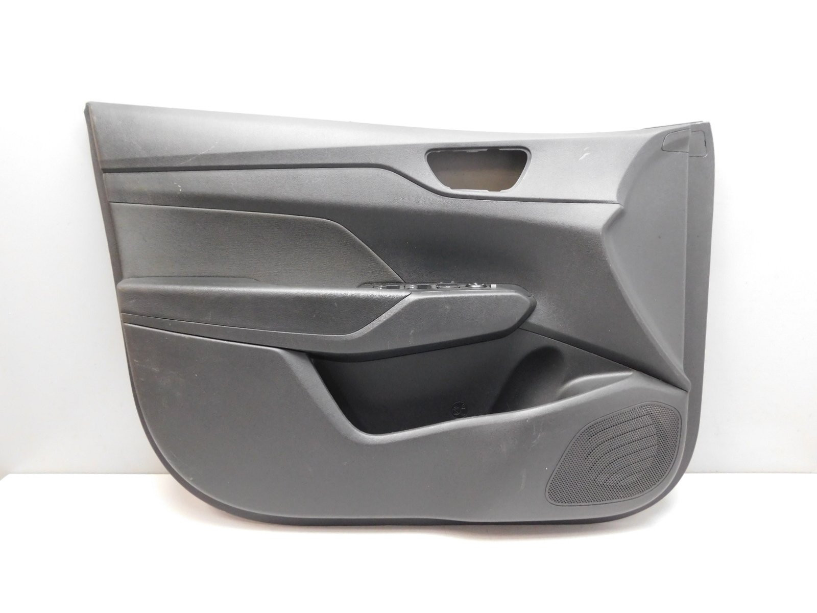 Обшивка двери передней левой Hyundai Solaris 2017>