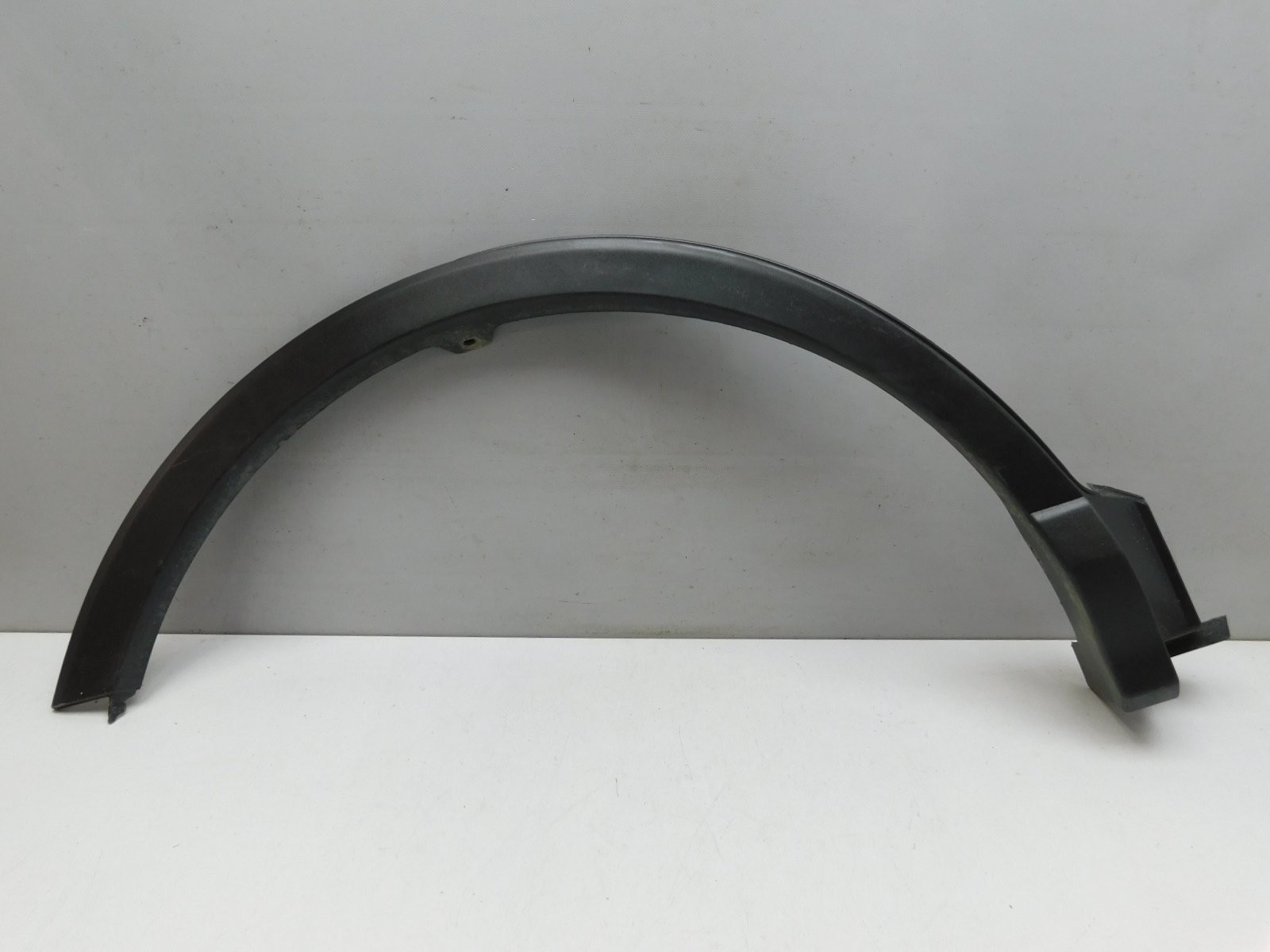 Накладка крыла заднего  правого Toyota RAV 4 2013-2019