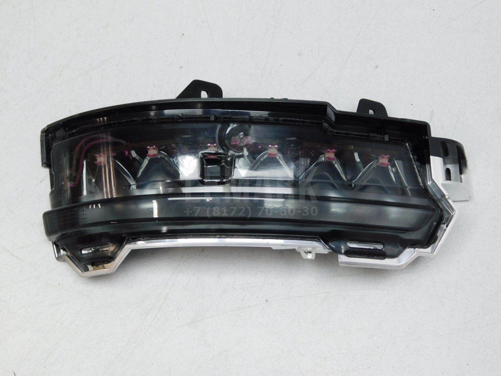 Повторитель указателя поворота Land Rover Range Rover Evoque 2011-2019 LR048351
