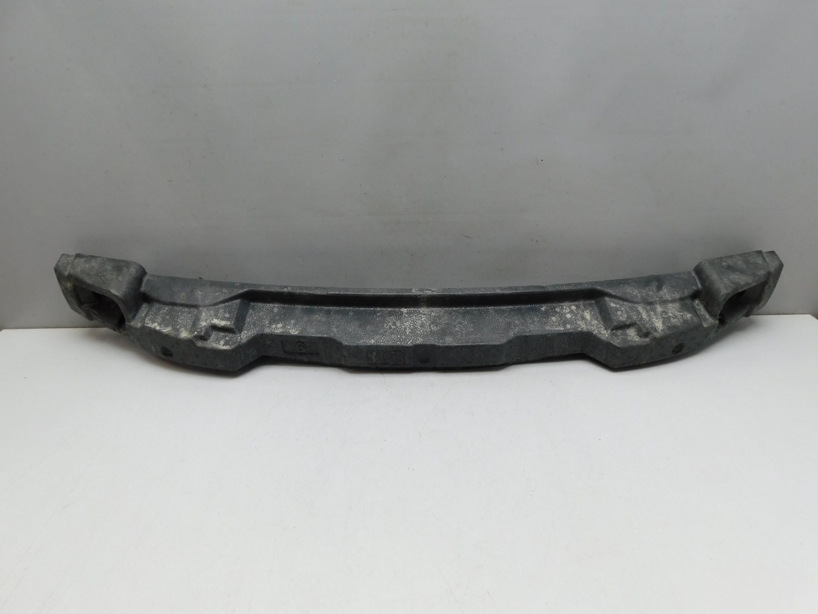 Усилитель переднего бампера Toyota Corolla E18 2013-2018