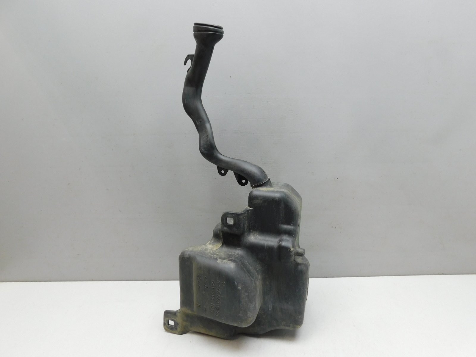 Бачок омывателя лобового стекла Mercedes-Benz B-klasse W246 2012-2018