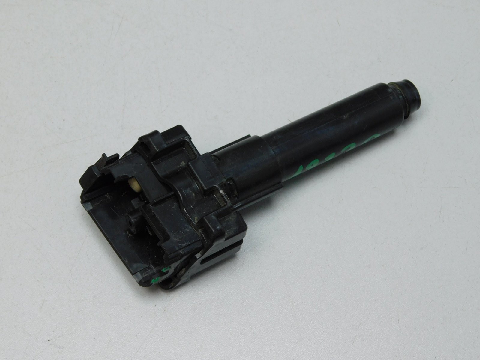 Форсунка омывателя лобового стек Toyota Camry V40 2006-2011