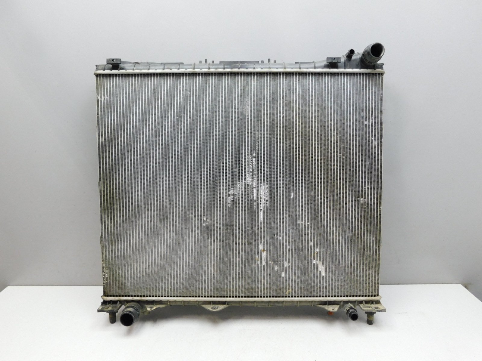 Радиатор охлаждения Land Rover Range Rover Sport 2013>