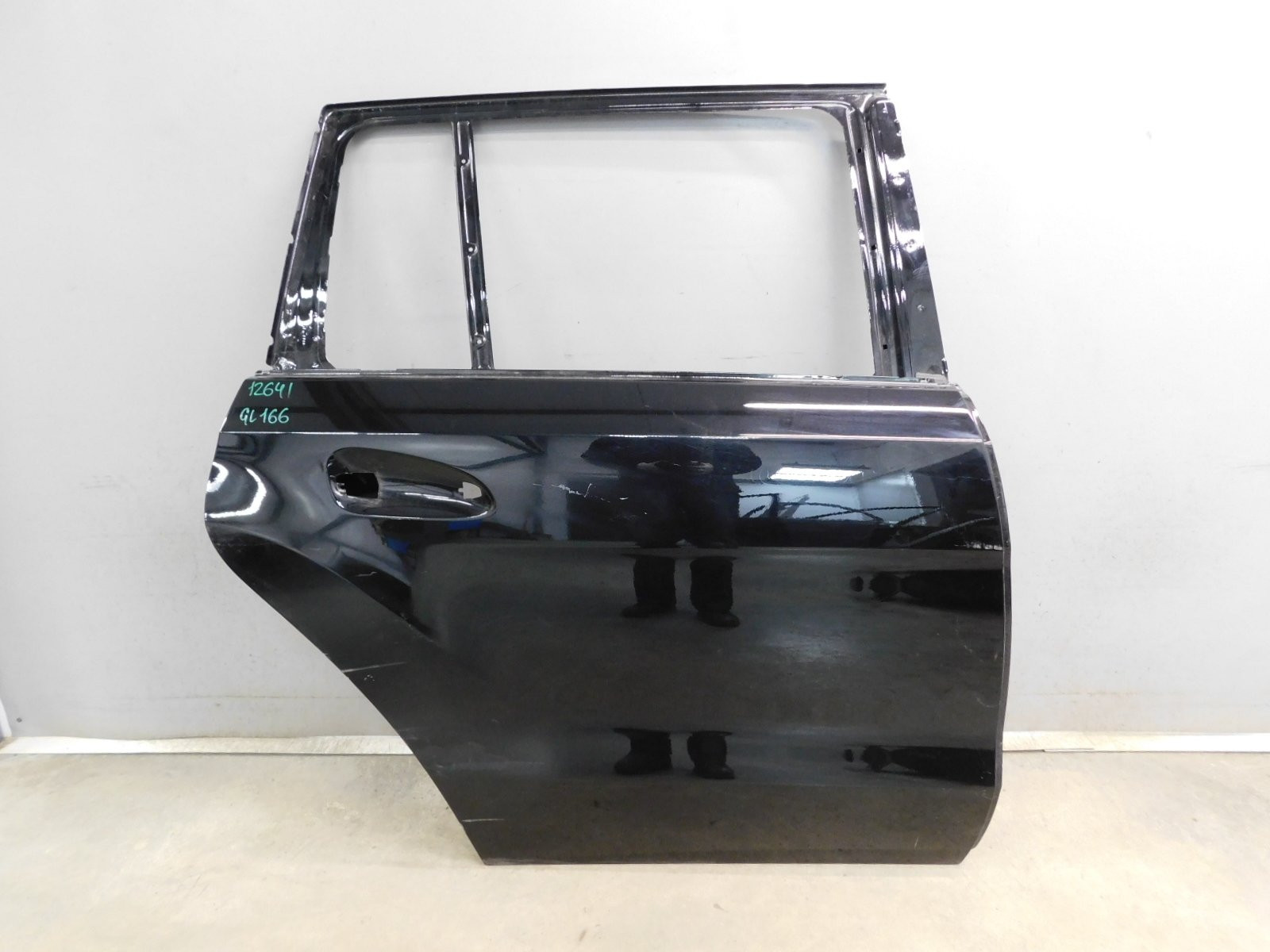 Дверь задняя правая Mercedes-Benz GL/GLS-klasse X166 2012>
