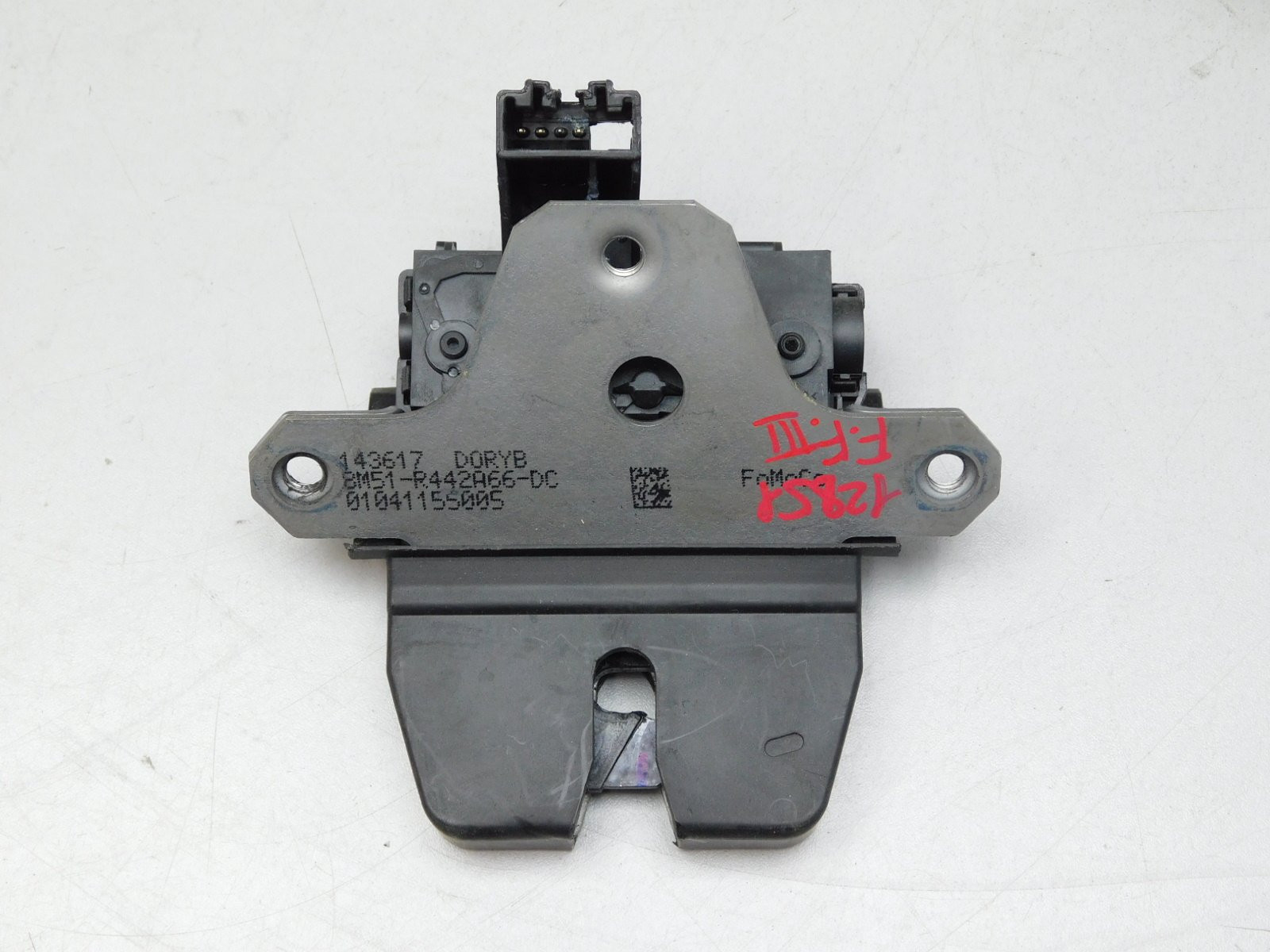 Замок багажника Ford Focus III 2011>