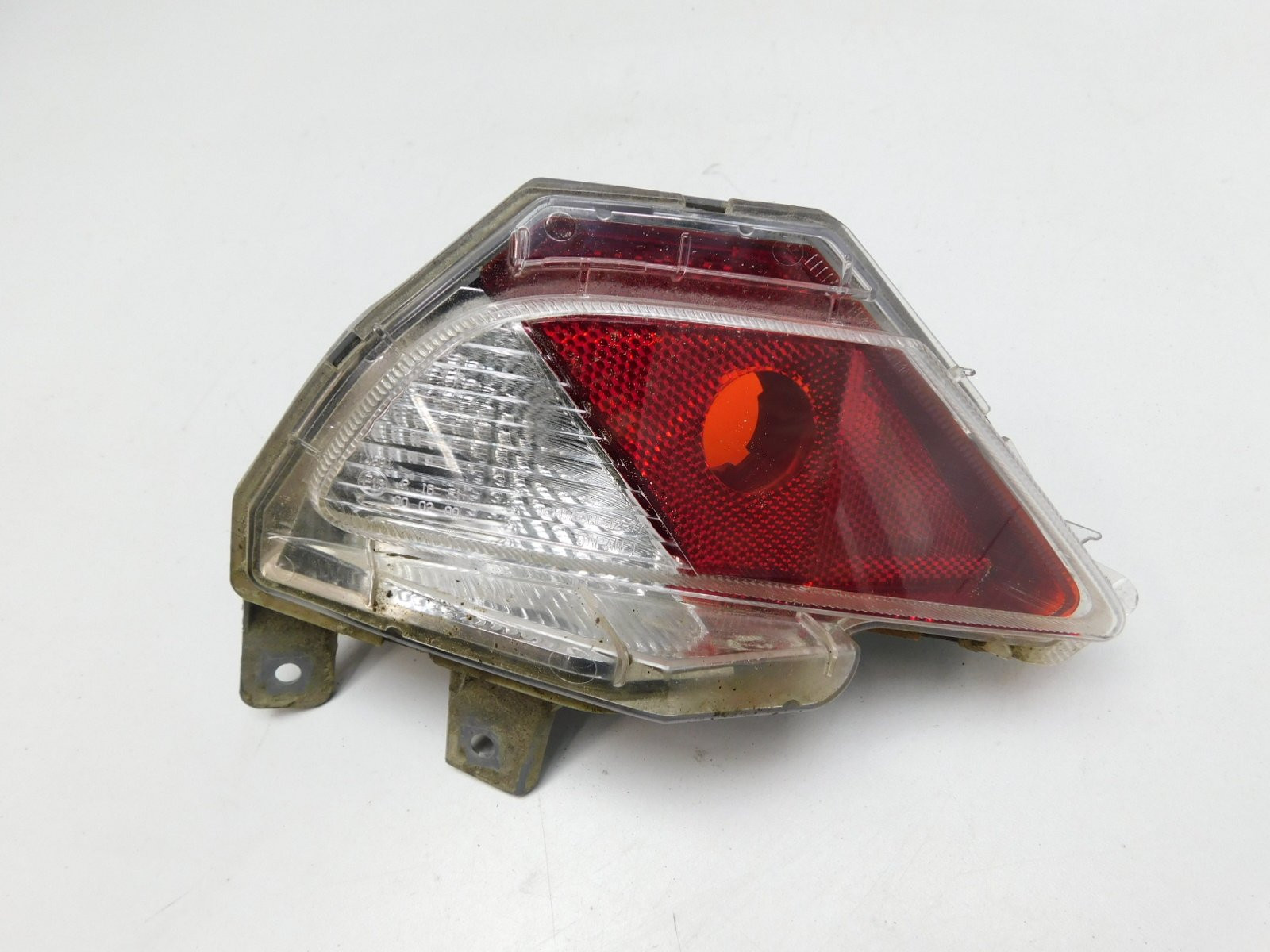 Фонарь задний в бампер левый Toyota RAV 4 2013-2019