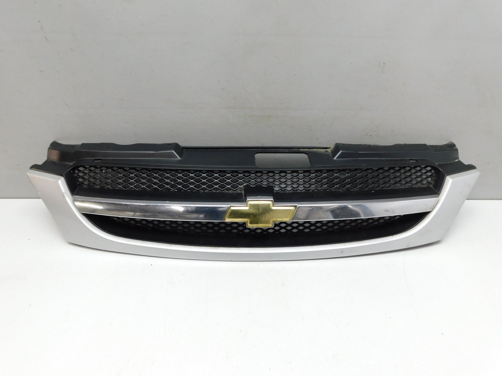 Решетка радиатора lacetti. Решетка радиатора на шевроле лачетти универсал. Решетка радиатора lacetti. Лачетти решетка радиатора amg. Решетка радиатора chevrolet lacetti.