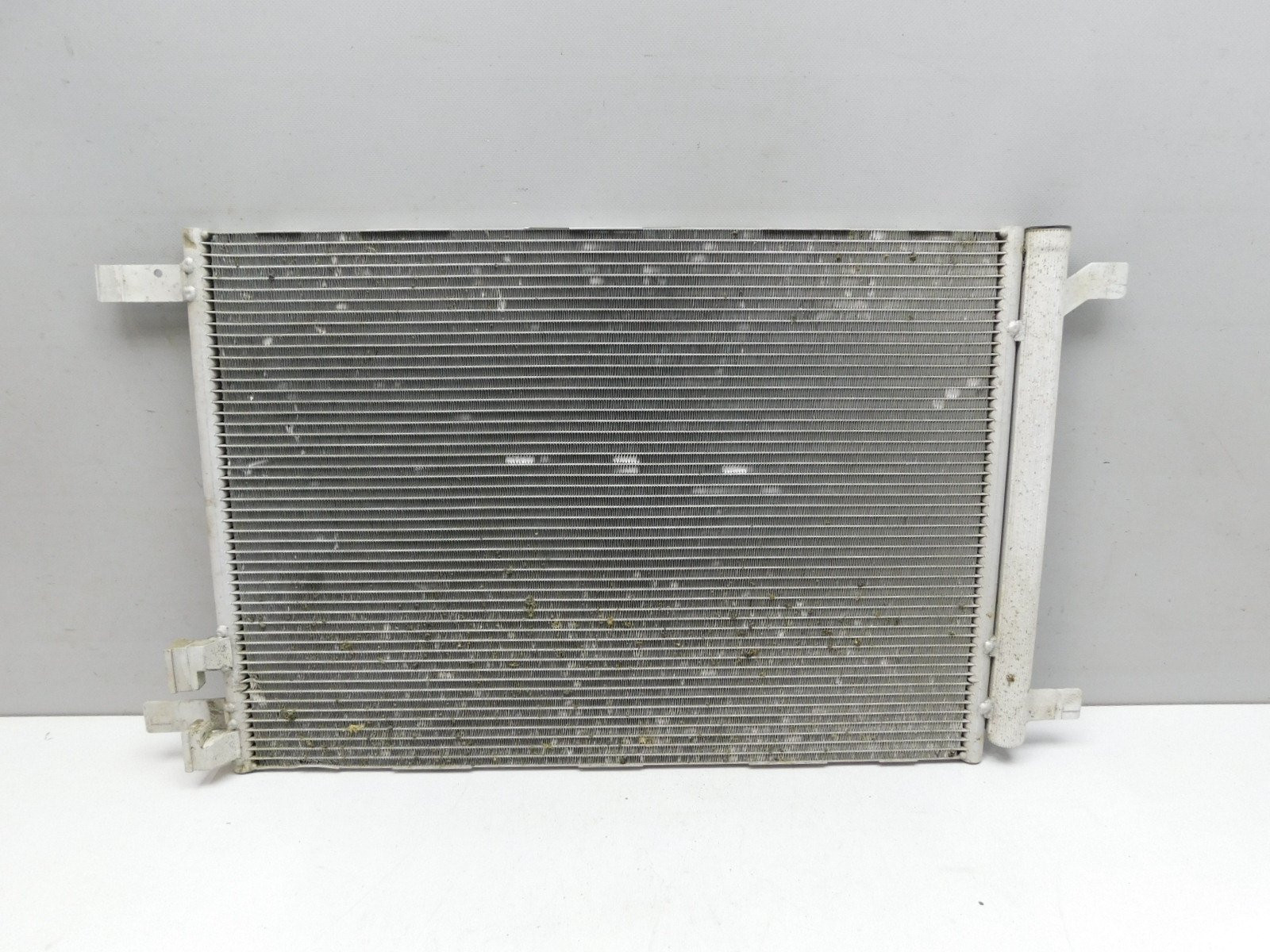Радиатор кондиционера Volkswagen Tiguan 2017>