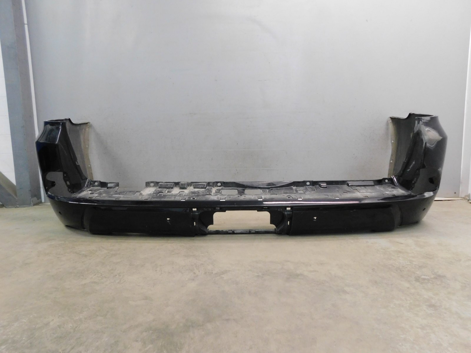 Бампер задний Lexus LX 570 (URJ200) 2007>