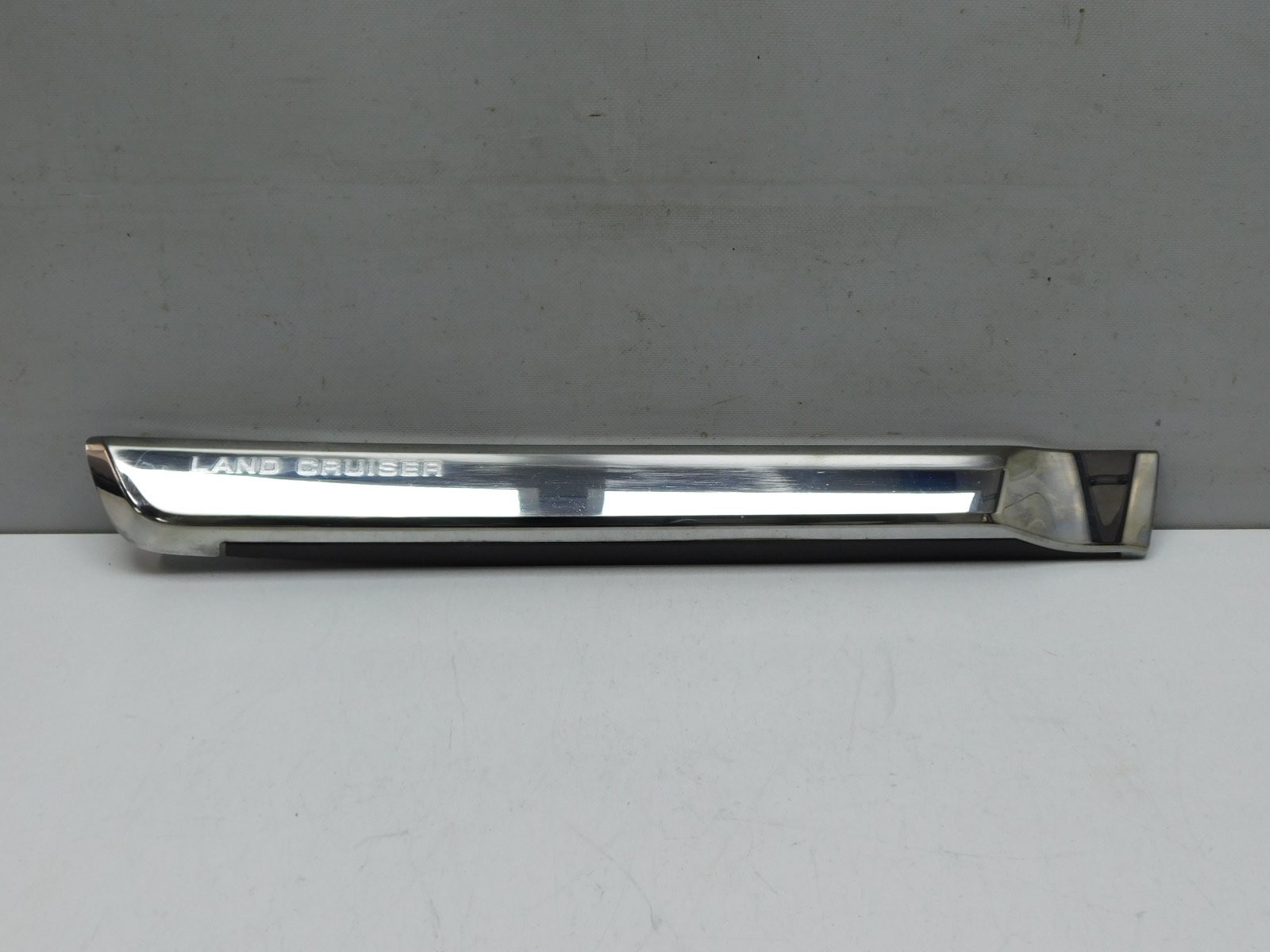 Молдинг двери задней правой Toyota Land Cruiser (200) 2008>