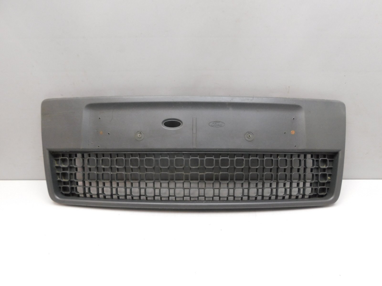 Решетка в бампер центральная Ford Fusion 2002>