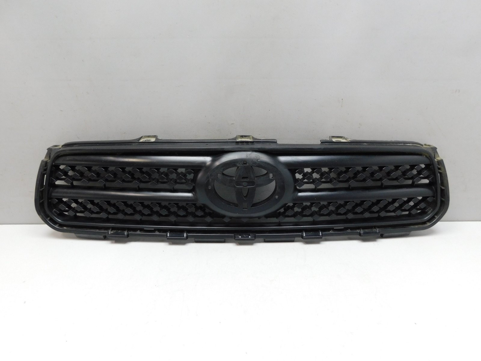 Решетка радиатора Toyota RAV 4 2006-2013