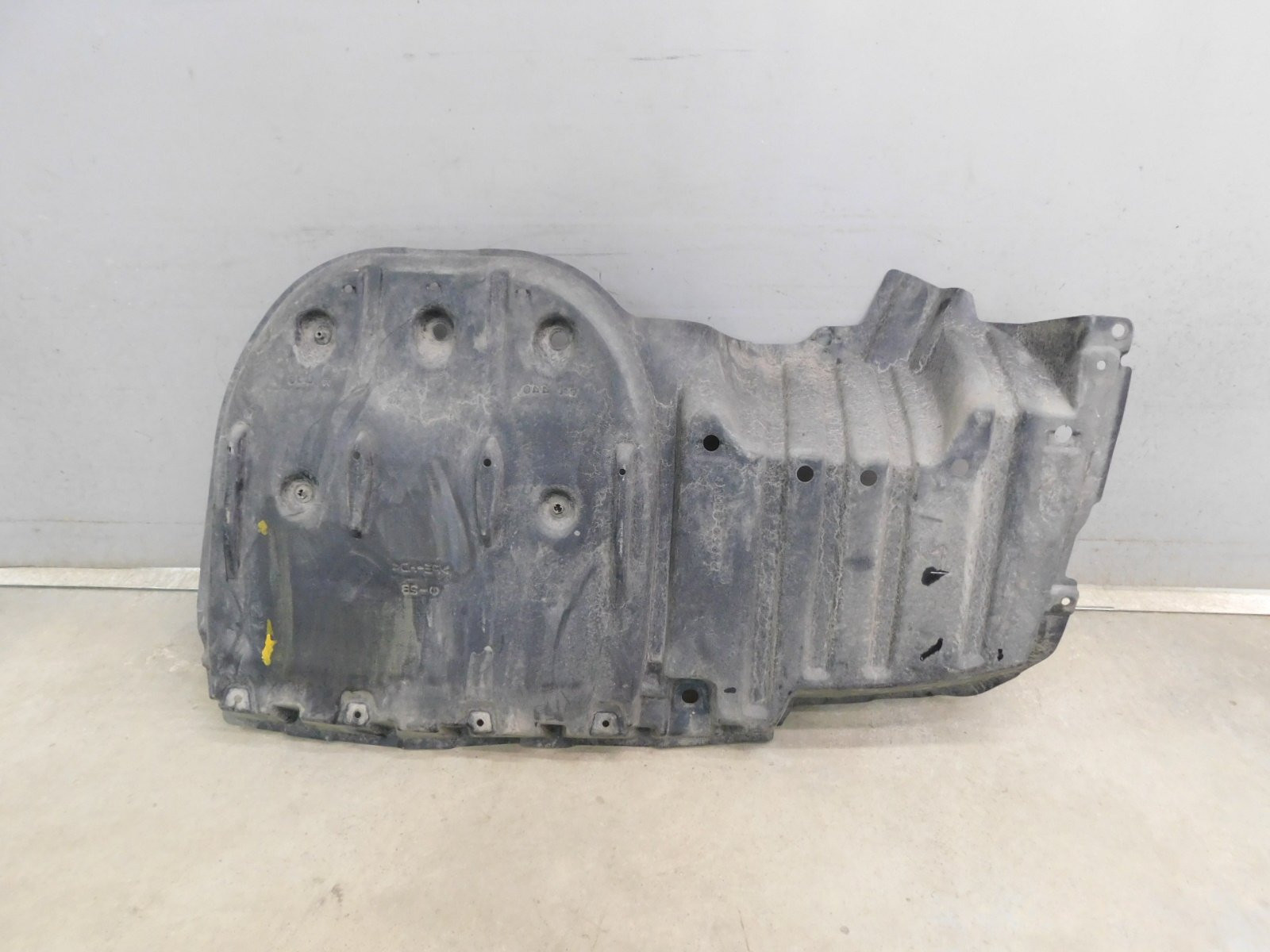 Пыльник Toyota Camry V70 2017>