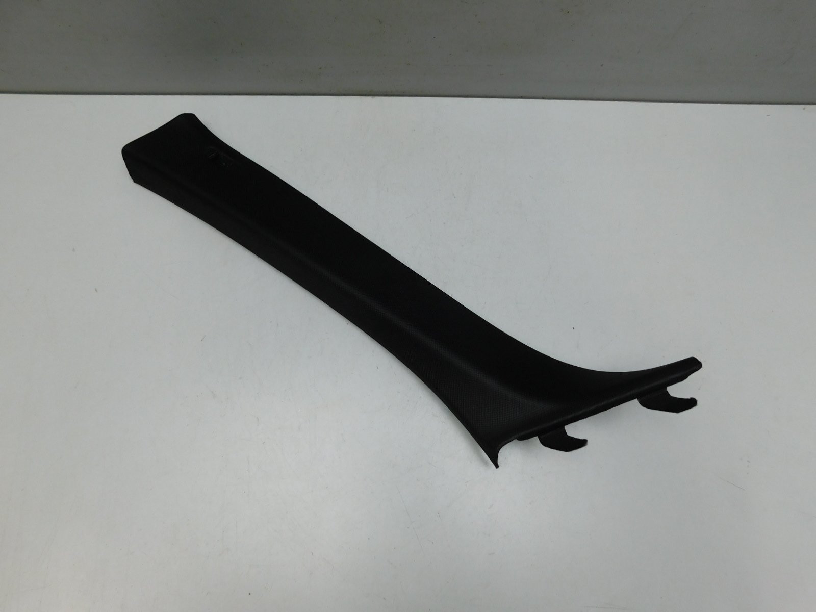 Обшивка стойки передней BMW 5-серия G30 2016>