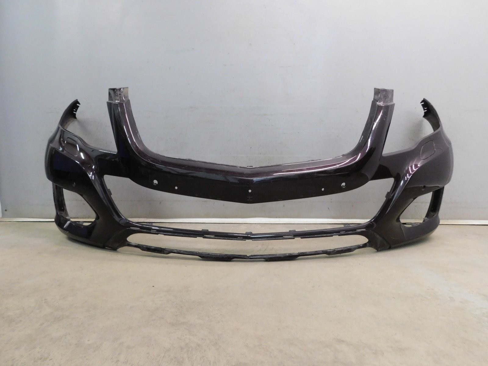 Бампер передний Mercedes-Benz GLK-Klasse X204 2008>