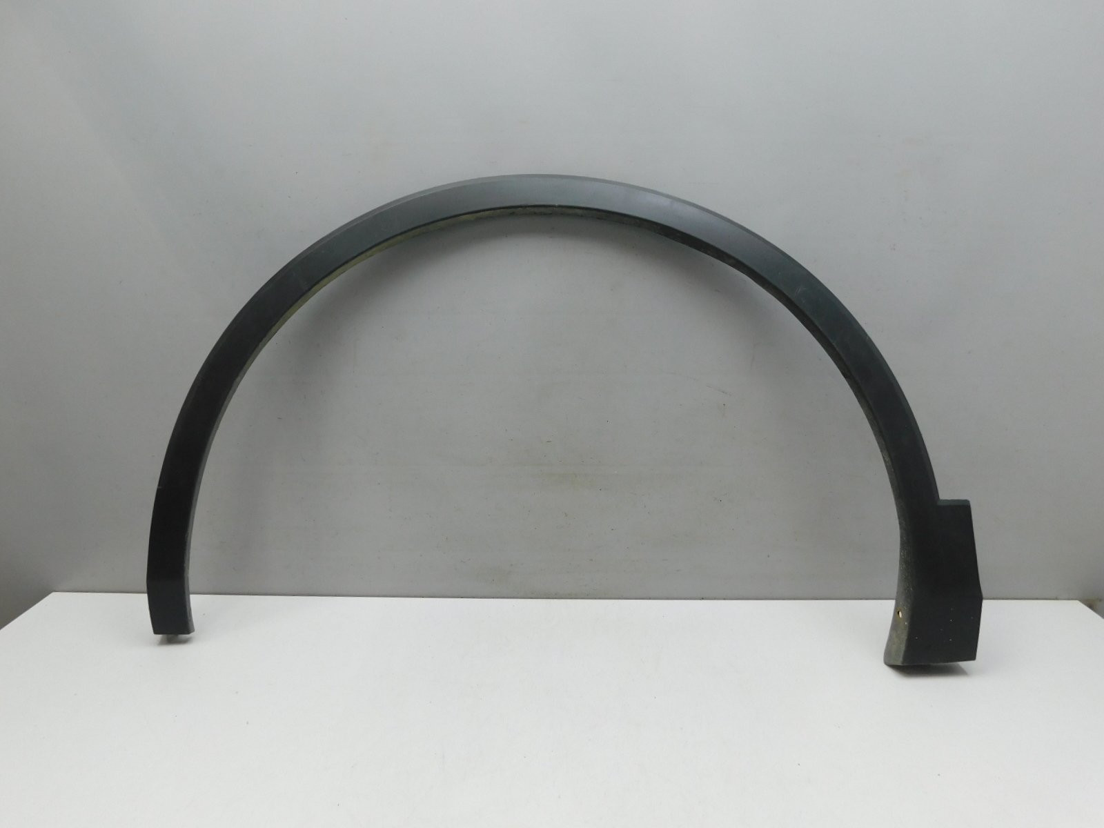 Накладка крыла переднего левого Volkswagen Tiguan 2017>