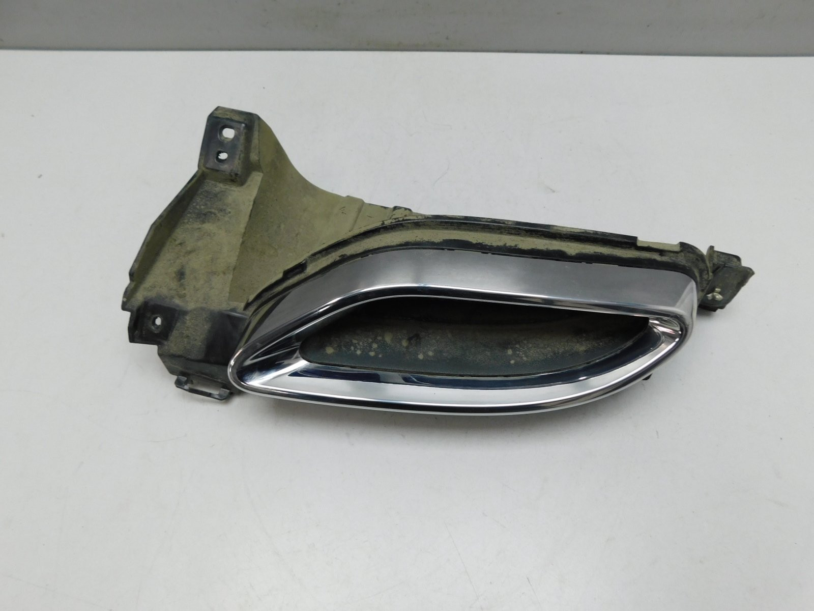 Накладка заднего бампера правая Mercedes-Benz E-Klasse W213 2016>