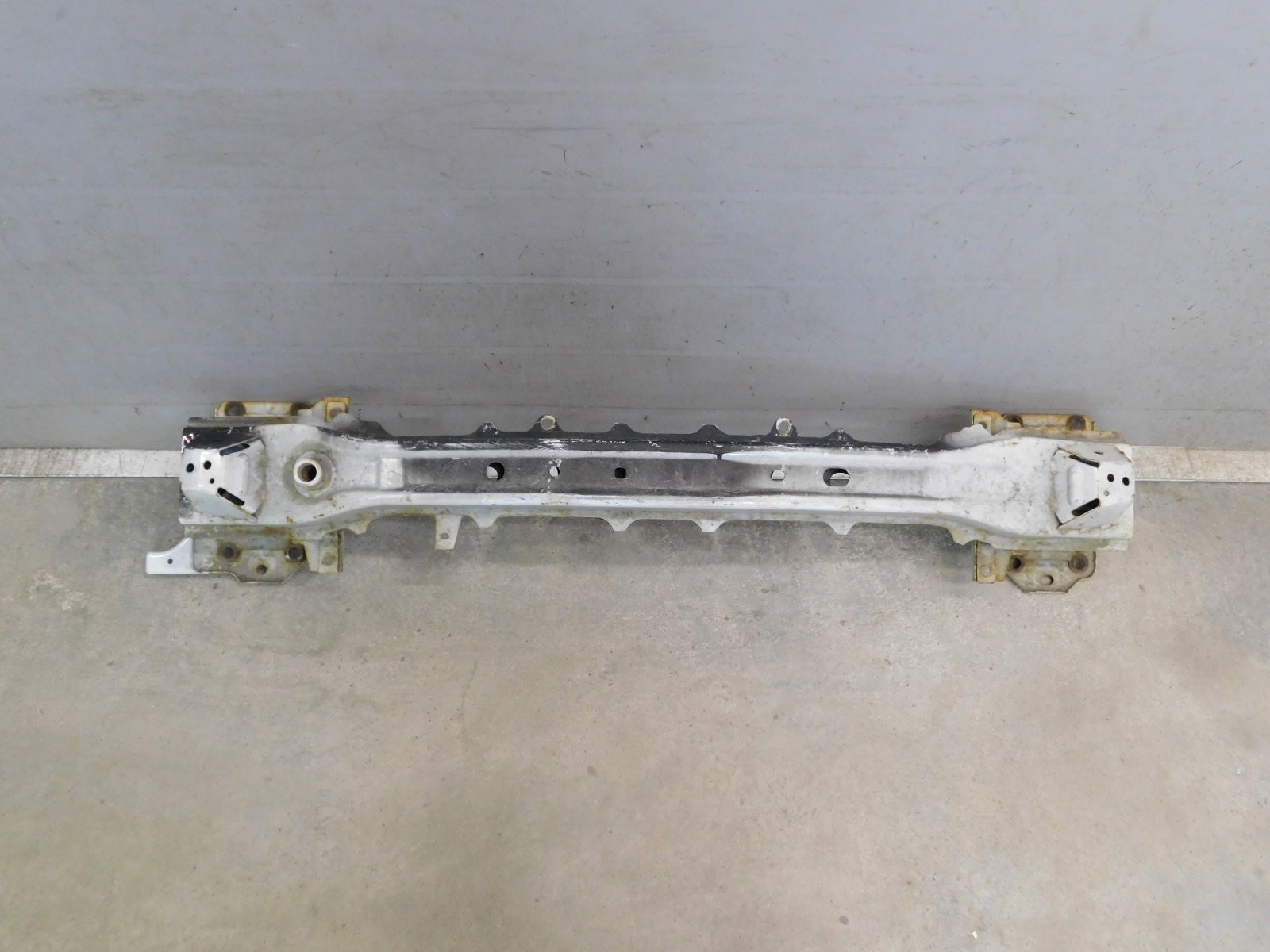 Усилитель переднего бампера Mazda 6 (GH) 2007-2013