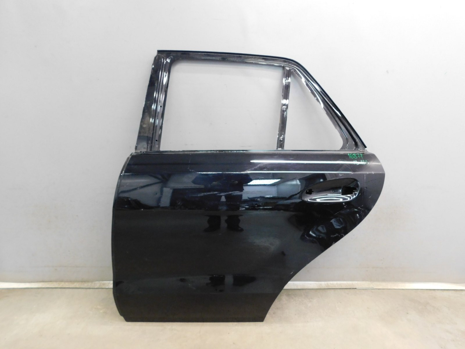 Дверь задняя левая Mercedes-Benz M-Klasse (ML/GLE) W166 2011>