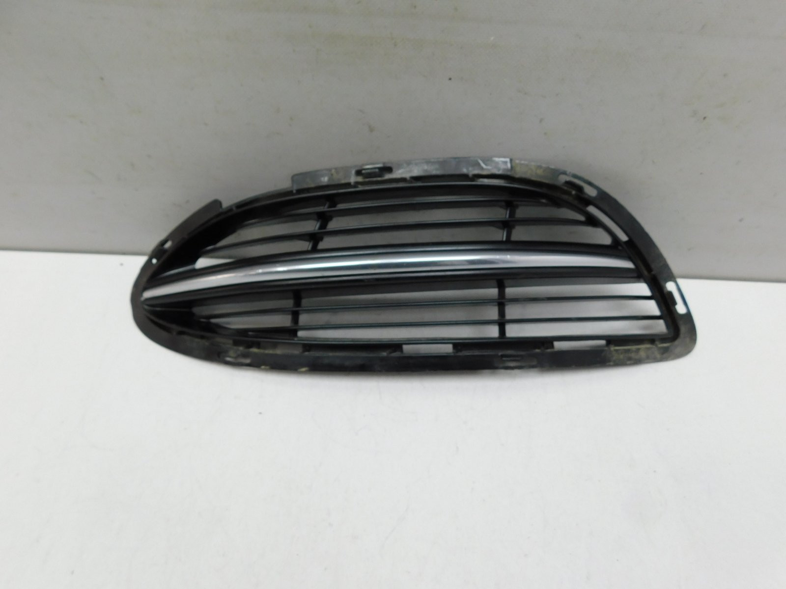 Решетка в бампер левая Mercedes-Benz S-Klasse W222 2013>
