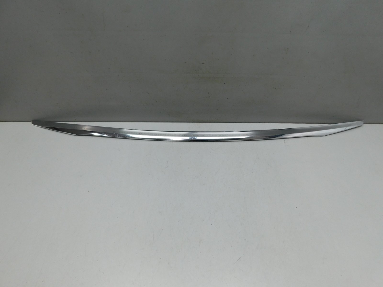 Молдинг крышки багажника Mercedes-Benz E-Klasse W213 2016>