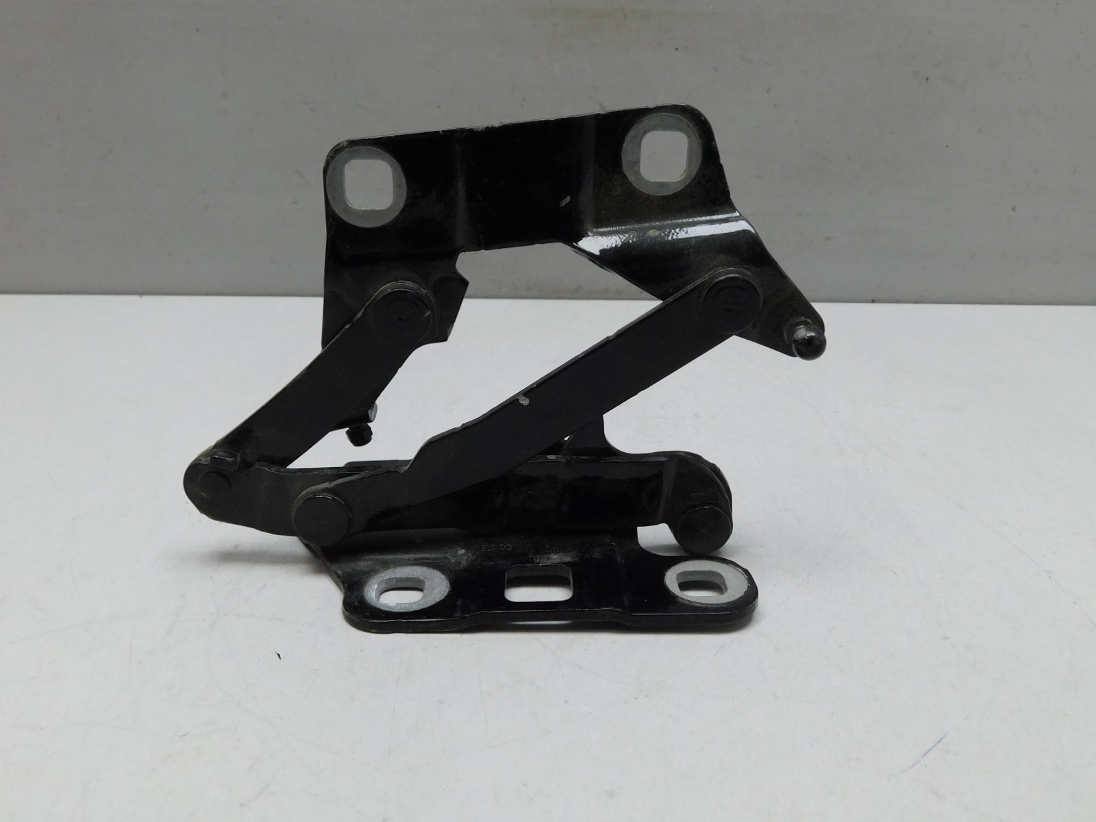 Петля капота правая Mercedes-Benz GL/GLS-klasse X166 2012>