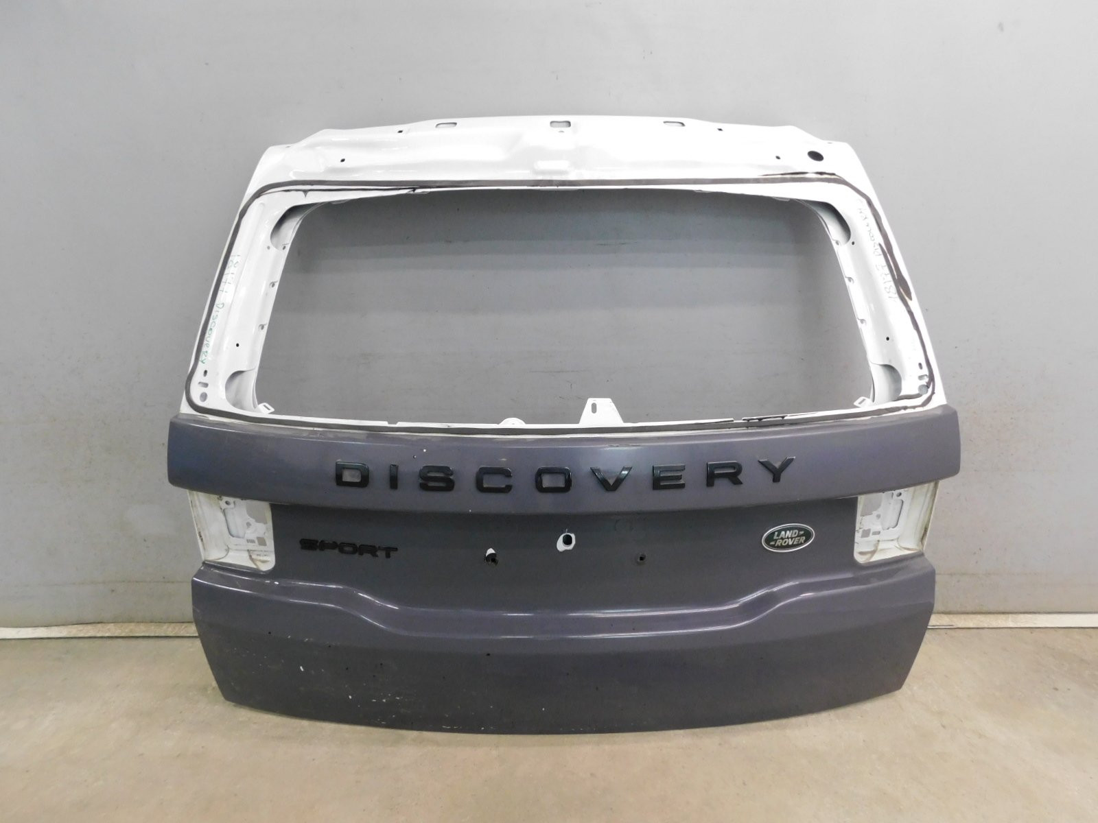Дверь багажника Land Rover Discovery Sport 2014>