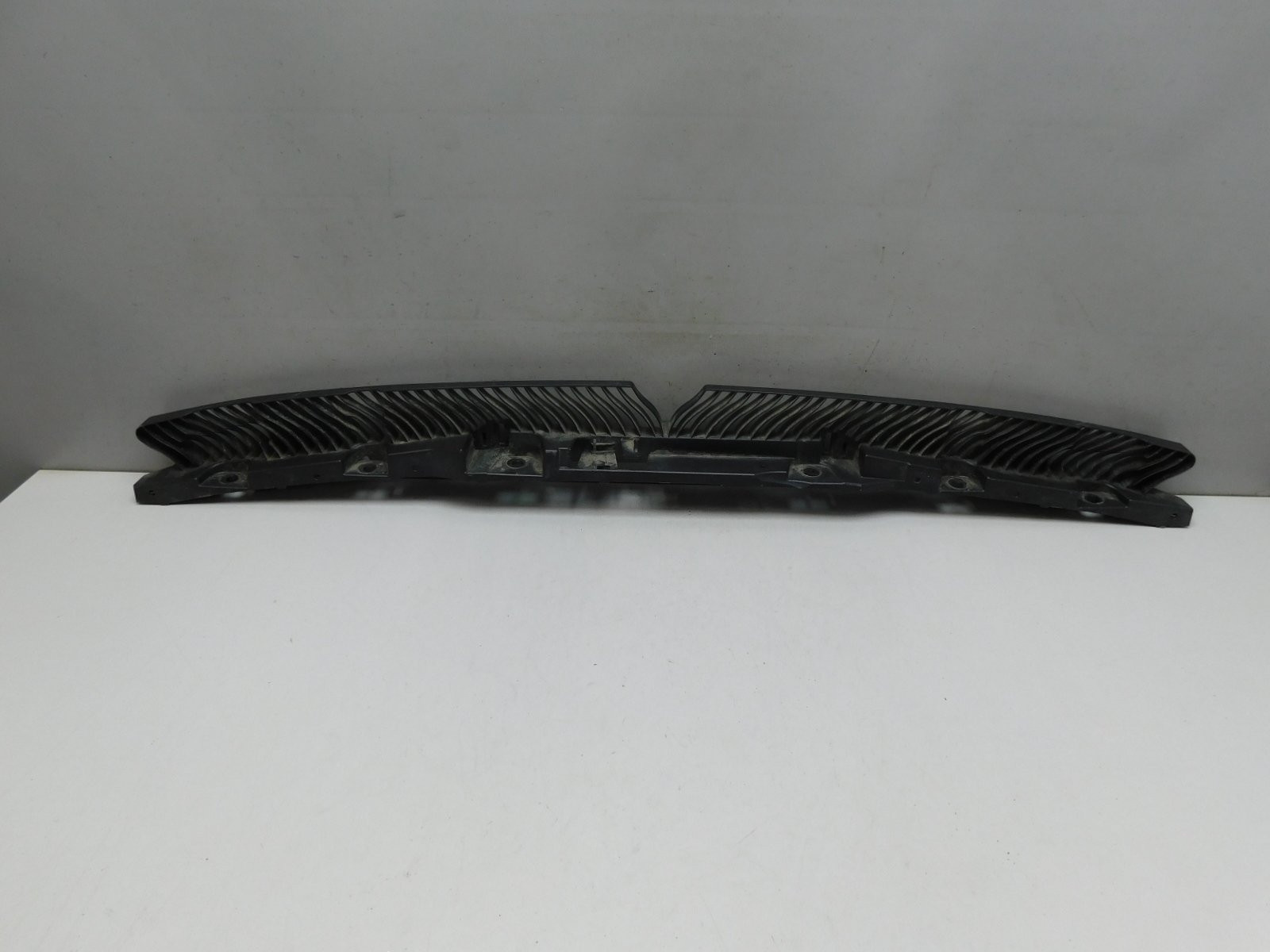 Кронштейн заднего бампера Volkswagen Tiguan 2017>