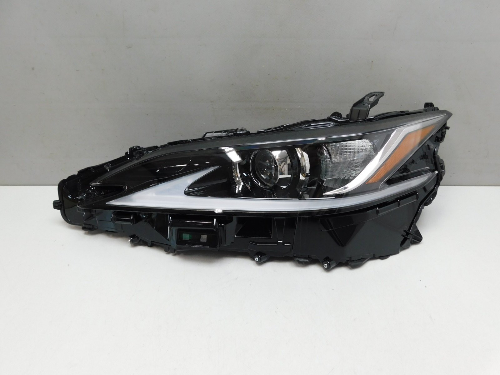 Фара левая Lexus ES 2018>