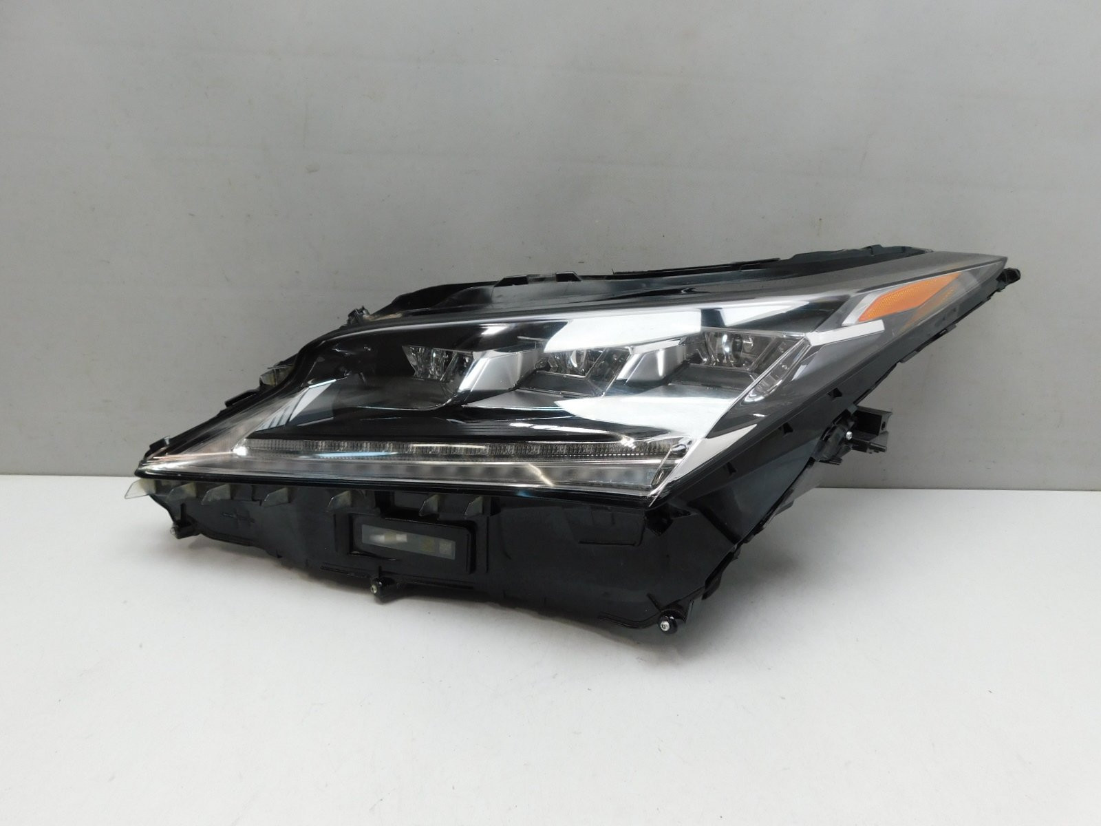 Фара левая Lexus RX IV 2015>