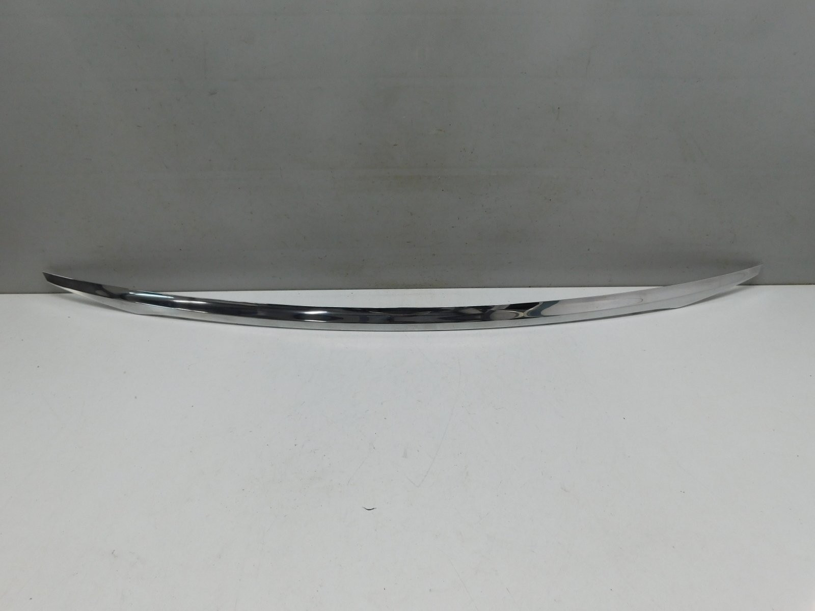 Молдинг крышки багажника Mercedes-Benz E-Klasse W213 2016>