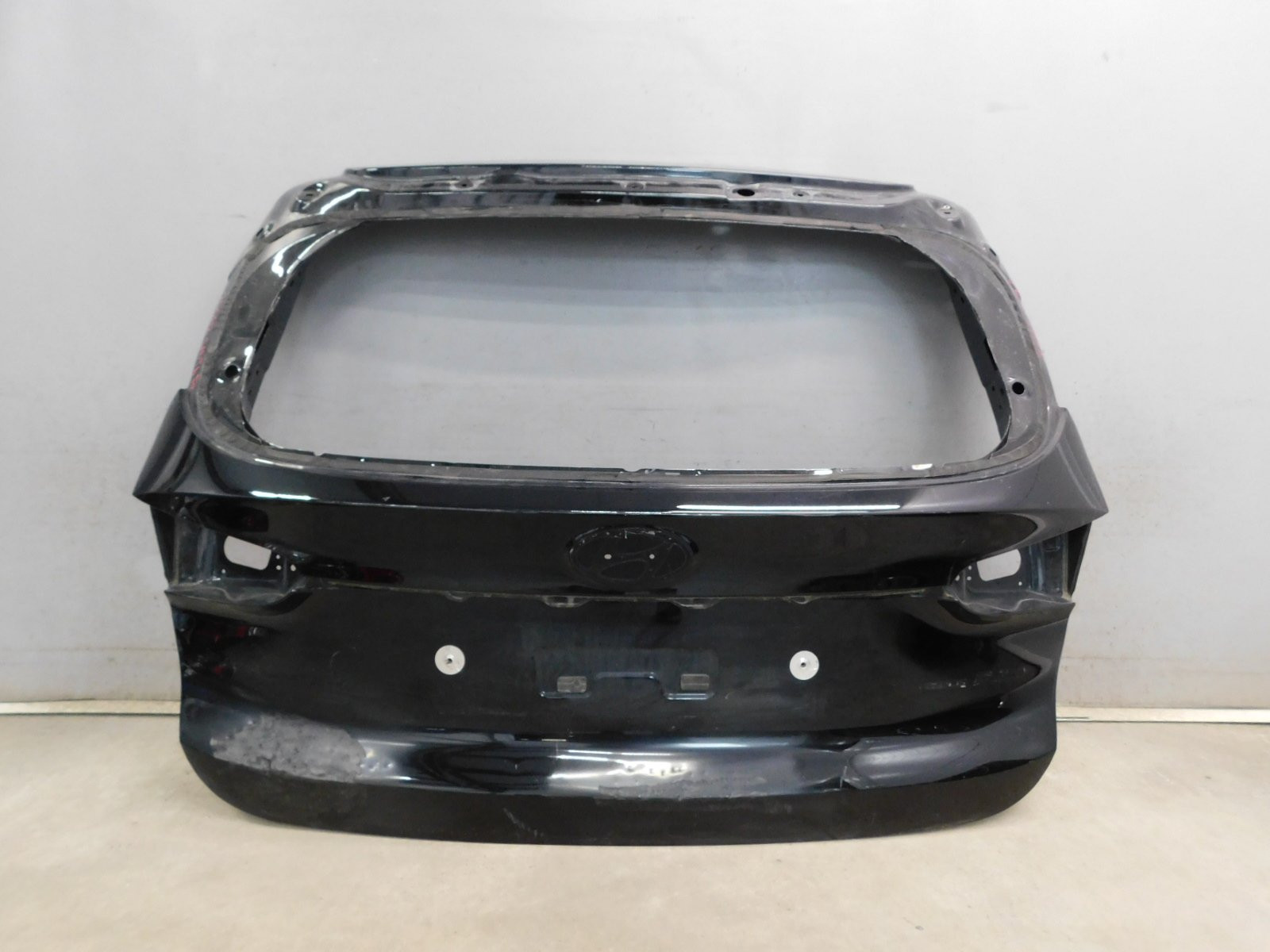 Дверь багажника Hyundai Santa Fe (TM) 2018>