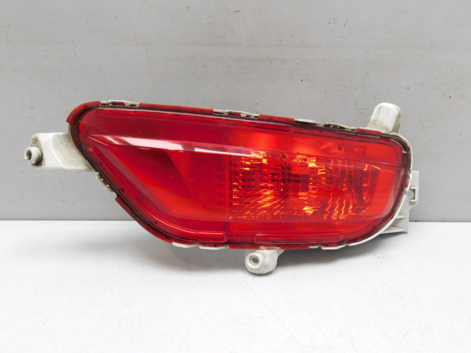 Фонарь задний в бампер правый Mazda CX 5 2017>