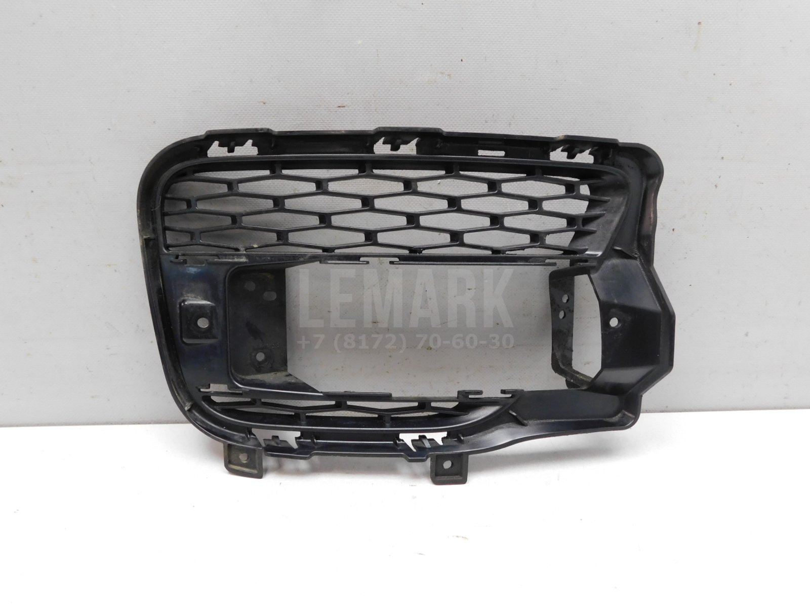 Решетка в бампер правая Land Rover Range Rover Sport 2013> DK6217K946AA