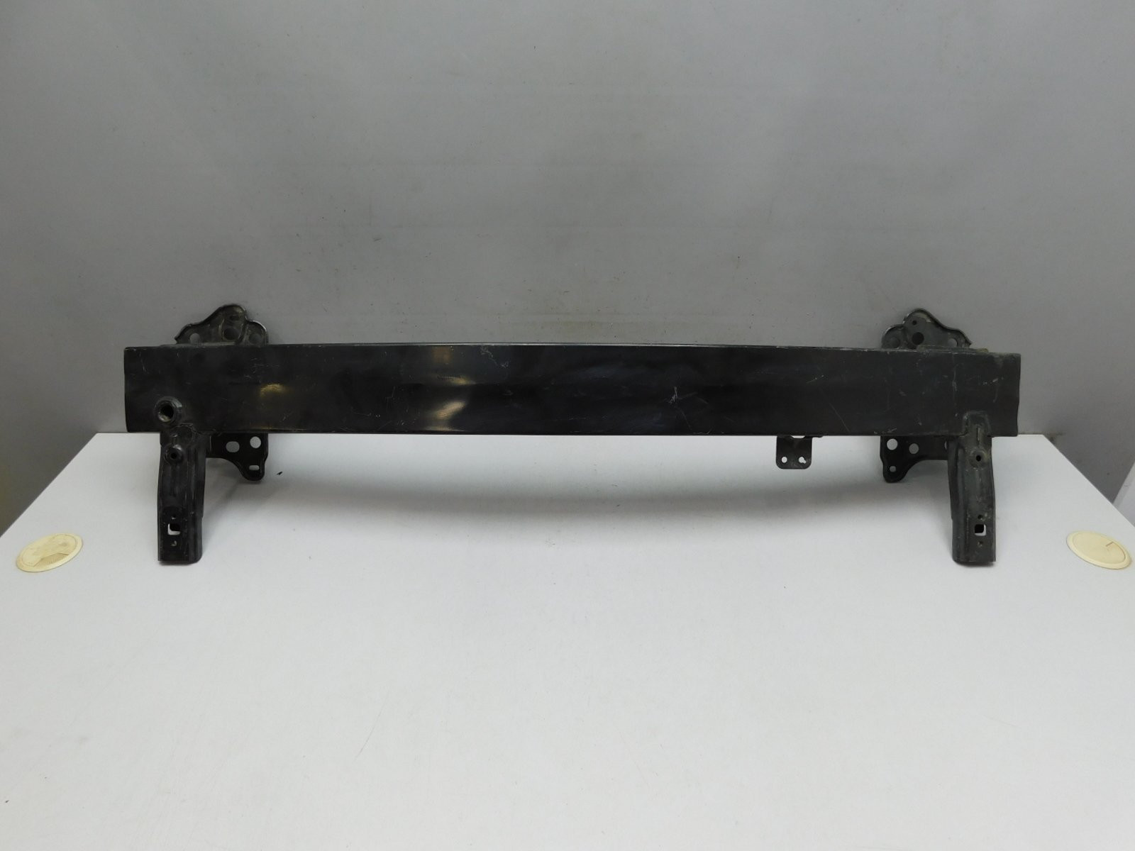 Усилитель переднего бампера Hyundai Elantra 2016>