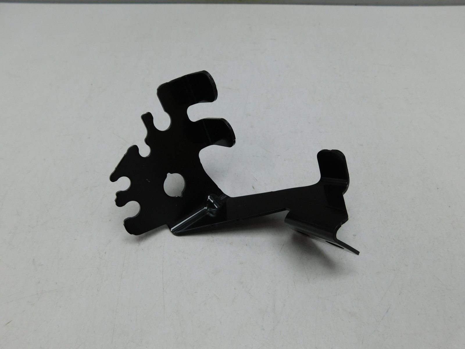 Кронштейн BMW 5-серия G30 2016>