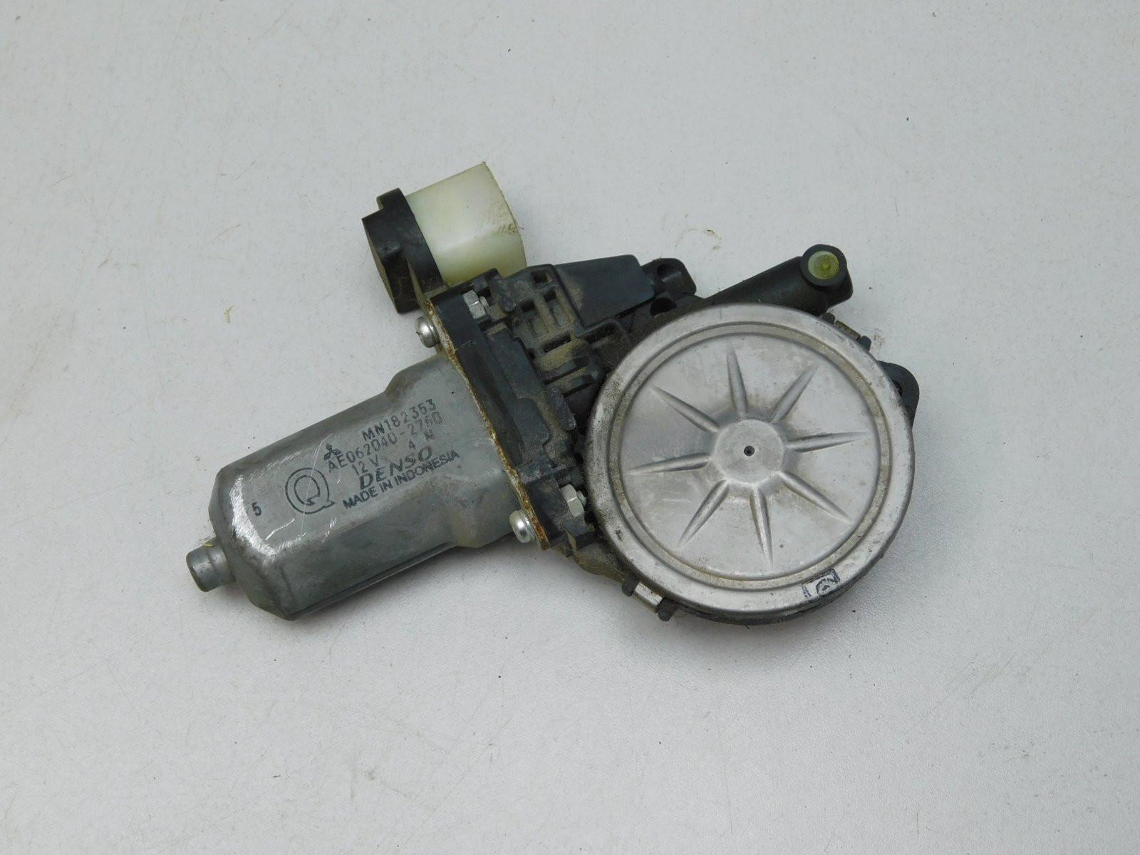 Моторчик стеклоподъемника Mitsubishi L200 2006-2016