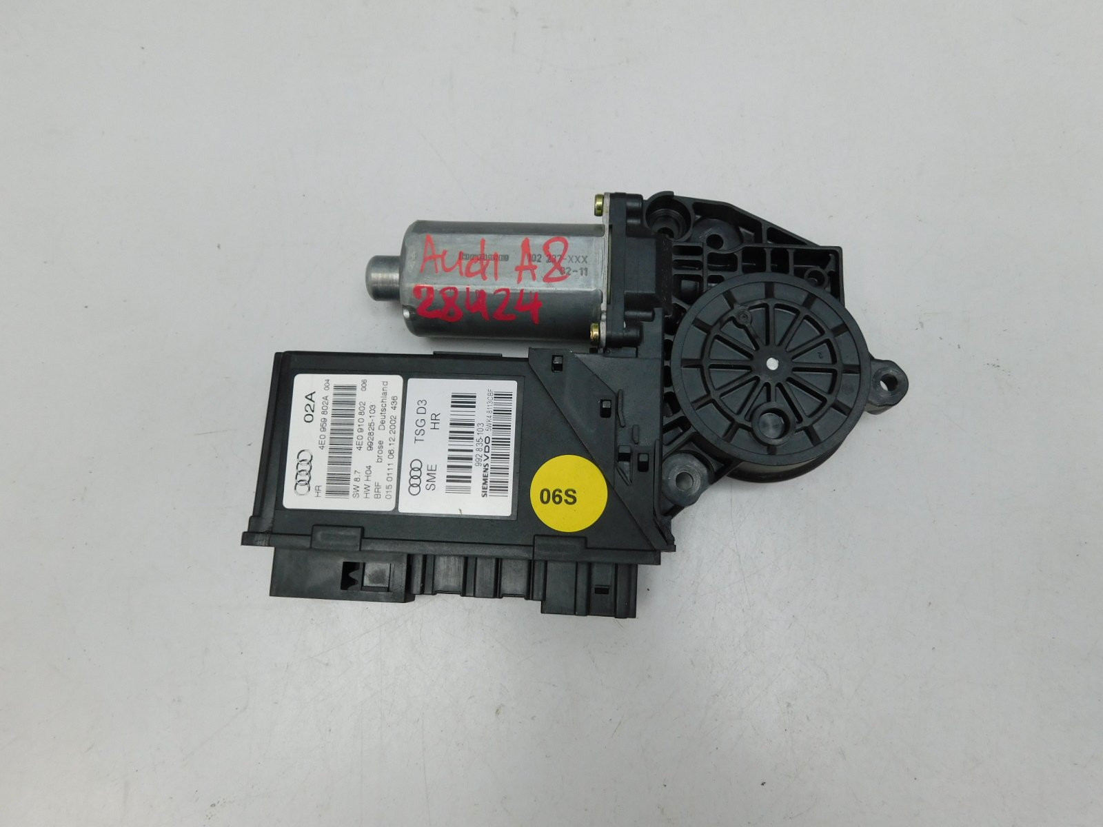 Моторчик стеклоподъемника Audi A8 [D3,4E] 2002-2010