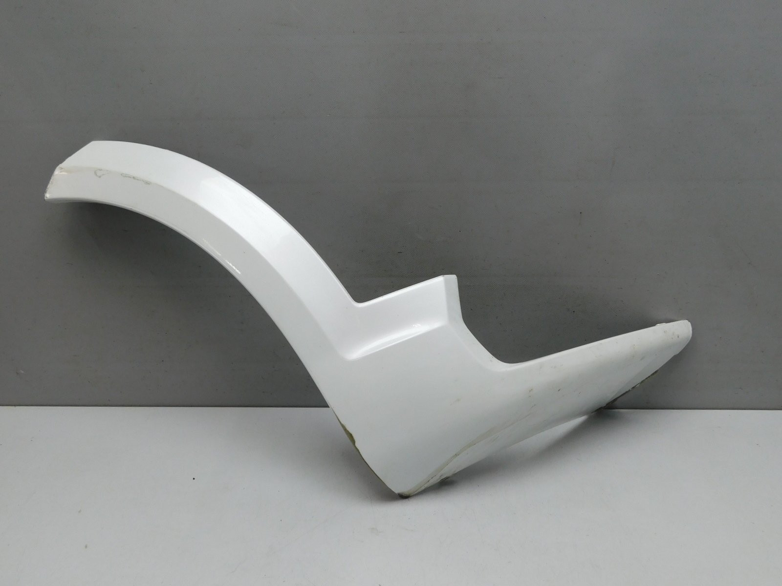 Накладка переднего бампера Volvo V90 Cross Country 2017>