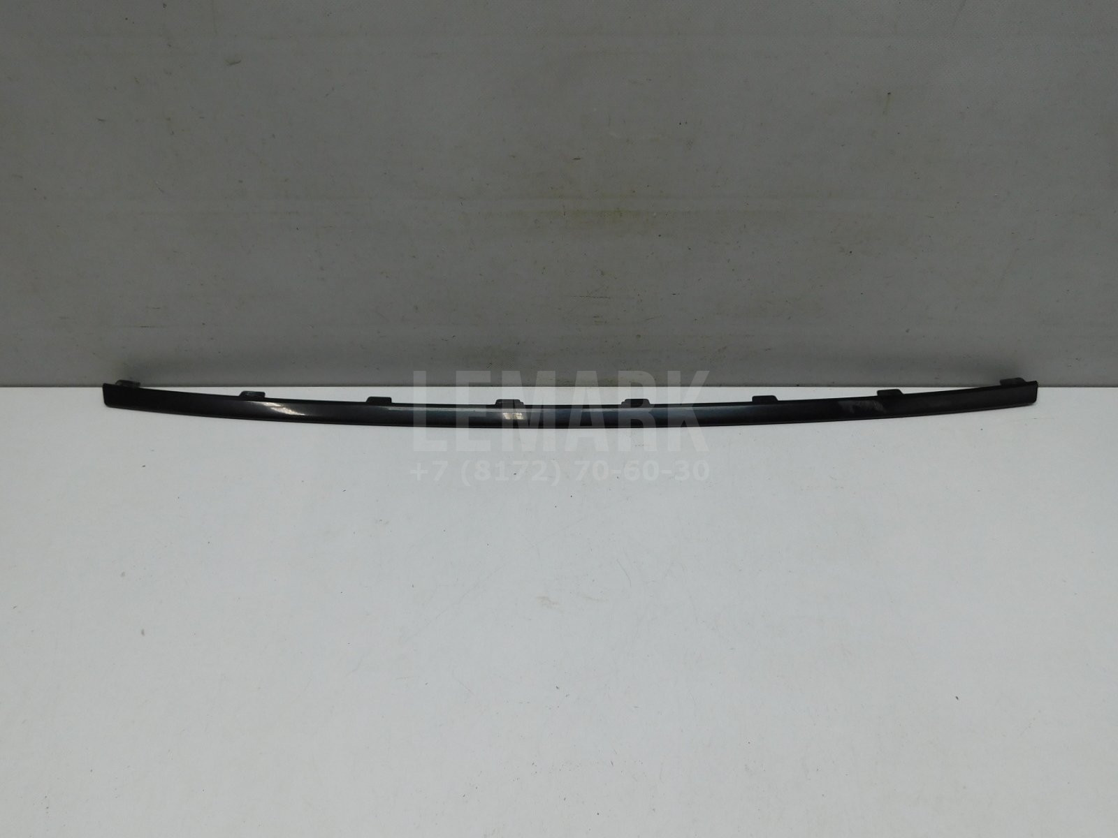 Молдинг центральной решетки Volkswagen Polo Sedan 2011-2020 6RF853101A