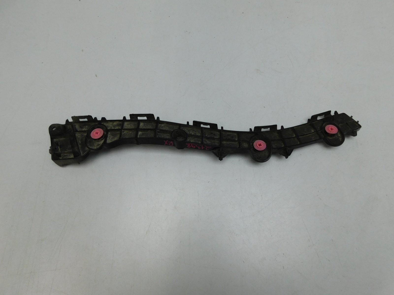 Кронштейн заднего бампера Lexus RX IV 2015>