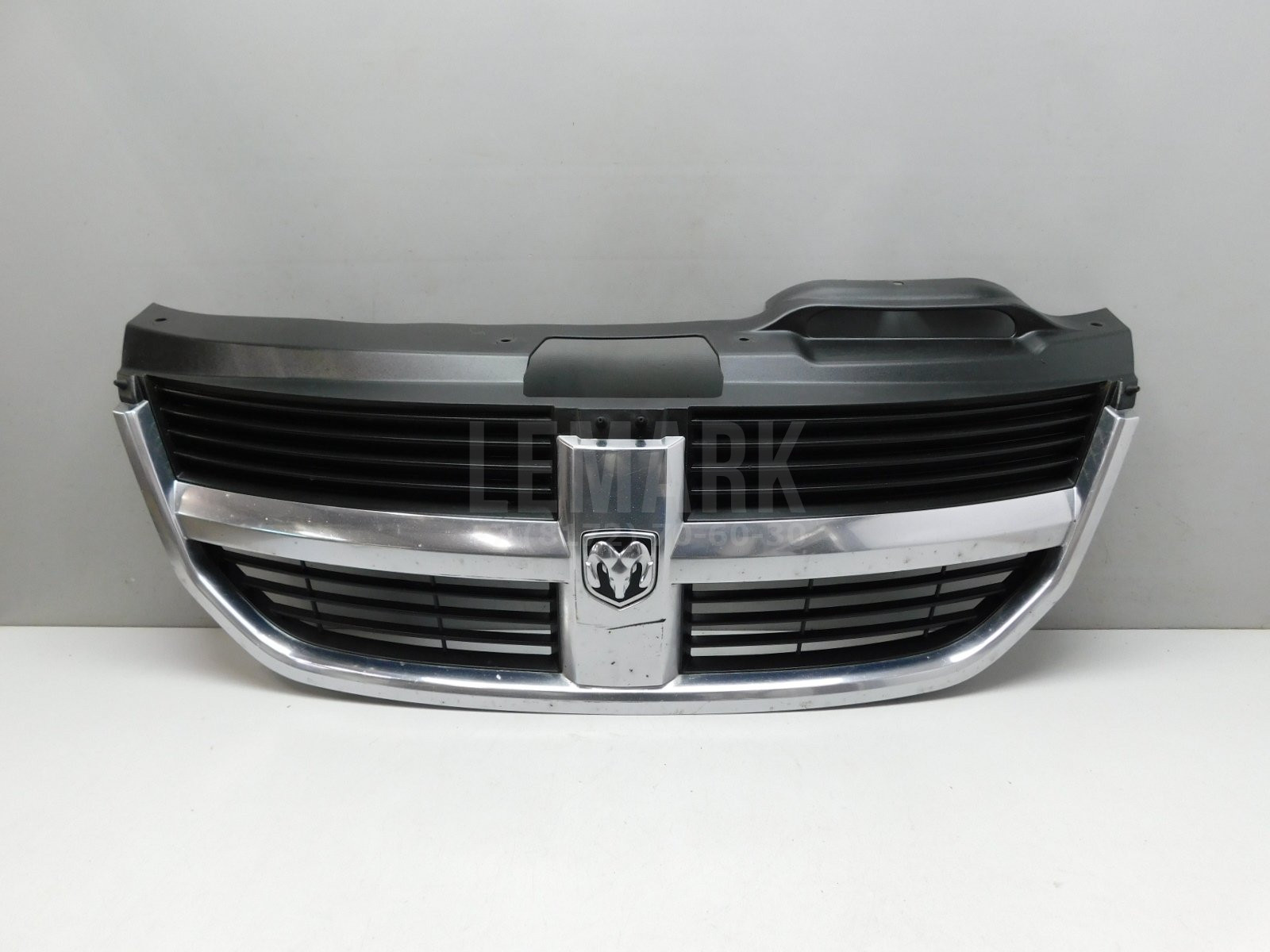 Решетка радиатора Dodge Journey 2009> 1BG84TRMAE