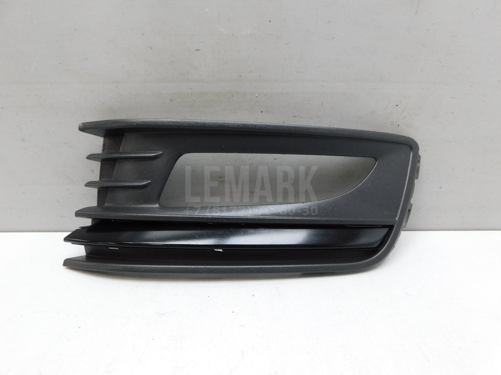 Решетка в бампер левая Volkswagen Polo Sedan 2011-2020 6RU853665F
