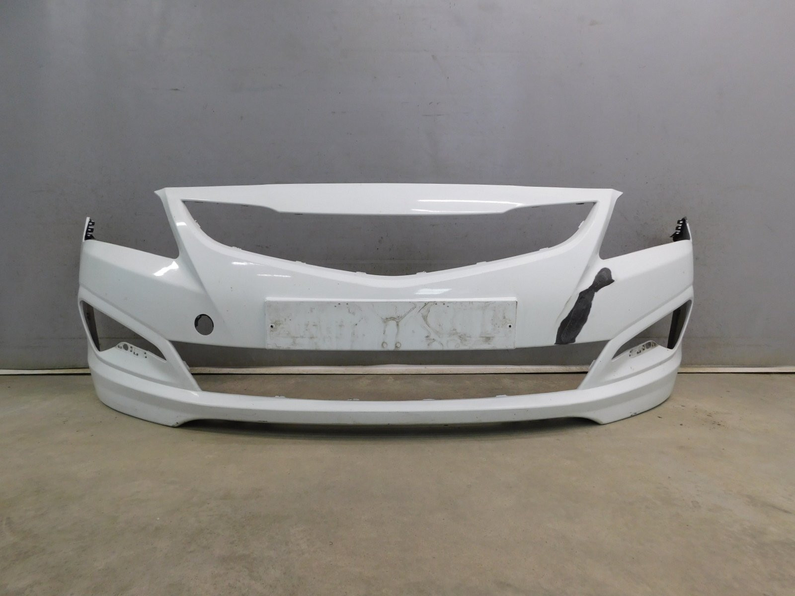 Бампер передний Hyundai Solaris 2010-2017