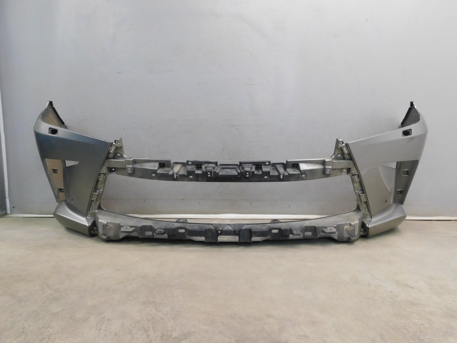 Бампер передний Lexus LX 570 (URJ200) 2007>