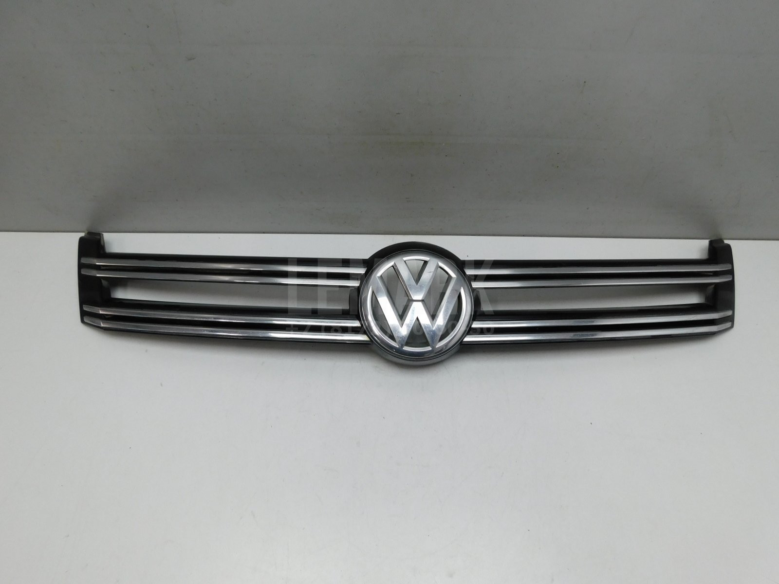 Решетка радиатора Volkswagen Tiguan 2007-2017 5N0853655