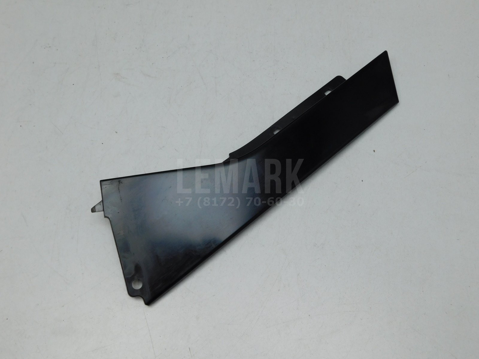 Накладка двери задней левой Land Rover Range Rover Evoque 2011-2019 BJ32254A43AF