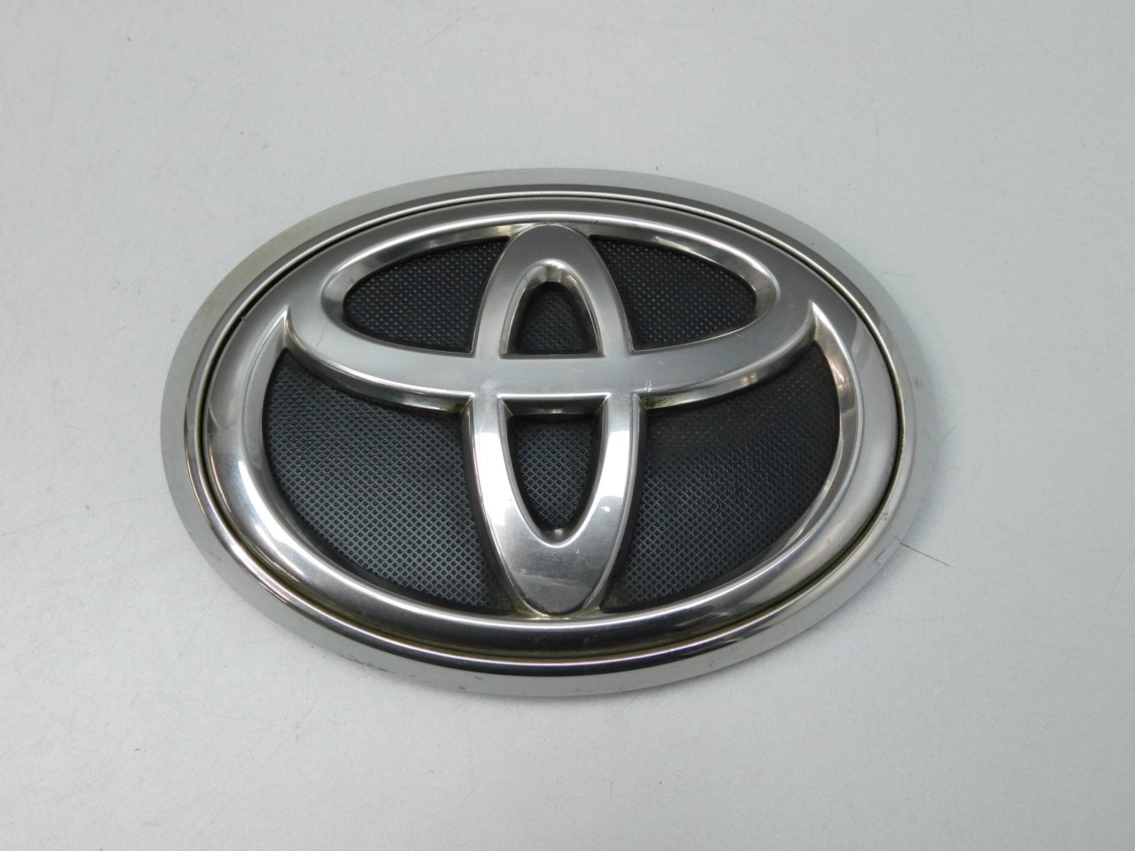 Эмблема Toyota Fortuner 2015>